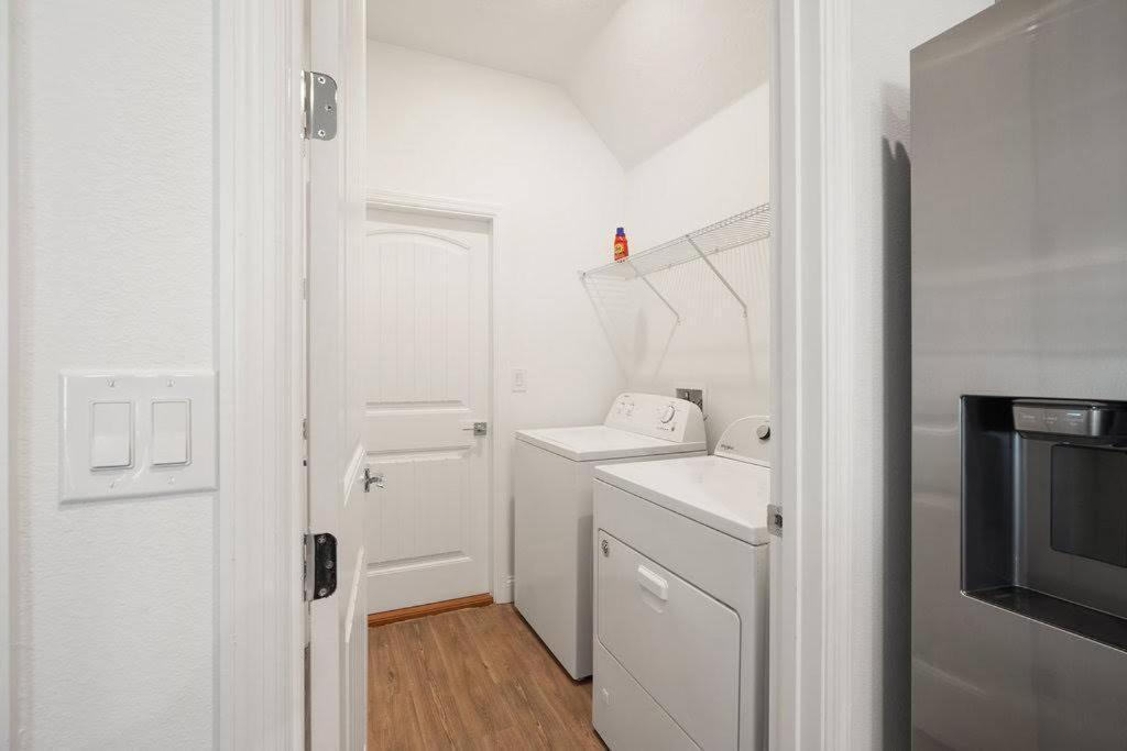 Luxury King Suite, 3Br 2Ba, Beach Vibe, Top-Tier Amenities, Prime Location Palm Coast Exterior photo