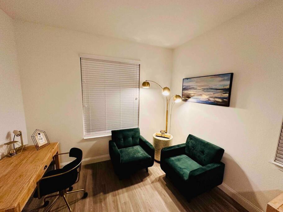 Luxury King Suite, 3Br 2Ba, Beach Vibe, Top-Tier Amenities, Prime Location Palm Coast Exterior photo