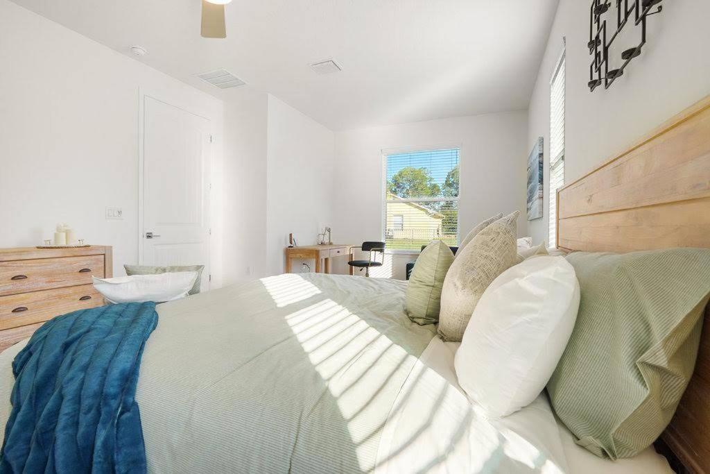 Luxury King Suite, 3Br 2Ba, Beach Vibe, Top-Tier Amenities, Prime Location Palm Coast Exterior photo